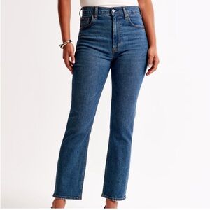 Abercrombie & Fitch Curve Love Ultra High Rise Ankle Straight Jean